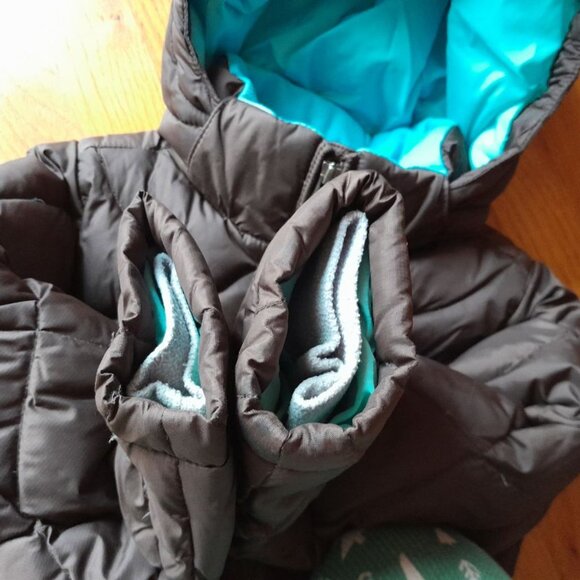 L.L. Bean Kids Down Coat size 5-6 Brown. - Picture 6 of 8